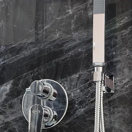 Alojamento de Acomodação e Pequeno-almoço La Nuit