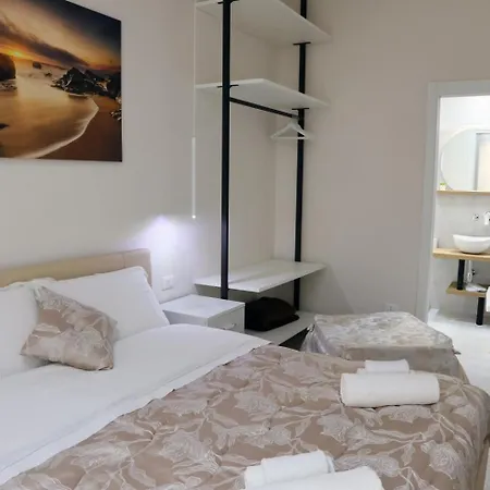 La Nuit Alojamento de Acomodação e Pequeno-almoço 3*