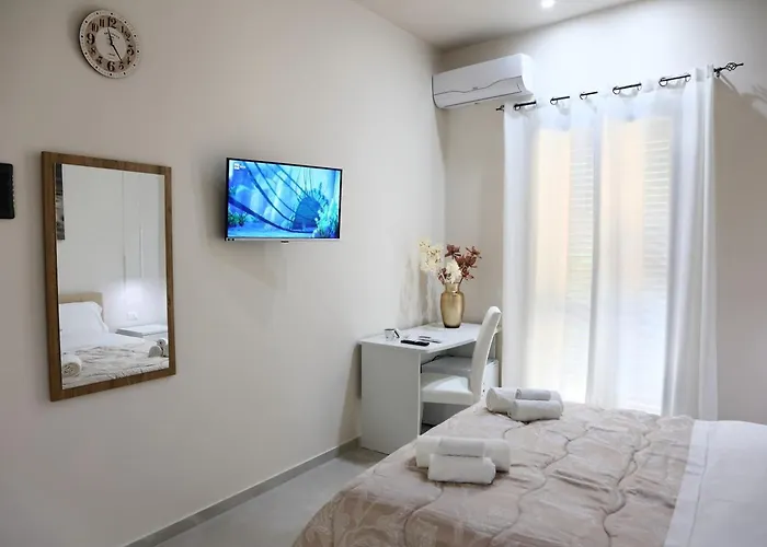 La Nuit Bed & Breakfast