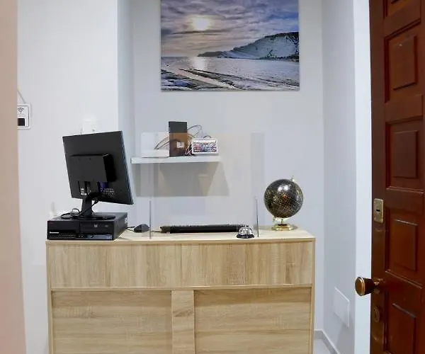 Bed & Breakfast La Nuit 3*